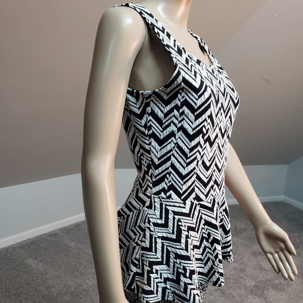 Casual Couture Blouse - Picture 2 of 5